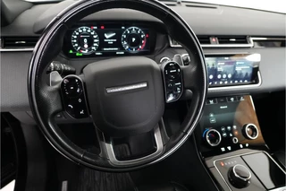 Land Rover Range Rover Velar 2.0 I4 Turbo 300 pk AWD R-Dynamic SE  | Pano | Trekhaak | Leder | Massage | Inparkeer |e | Stl. verw. | / 25