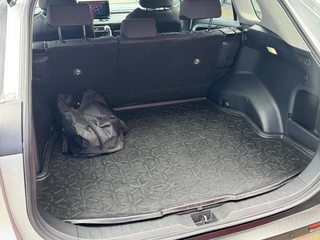 Toyota RAV4 2.5 Hybrid Dynamic AWD DYNAMIC 1650KG TREKGEW STOELVERW PARK-SENSOREN NAVI CAMERA APPLE/ANDROID LM-VELGEN / 21