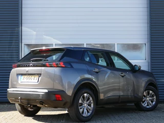 Peugeot 2008 1.2 PureTech Active Pack | 100PK | Trekhaak | Cruise Control | Parkeersensoren Achter | Airco | Navigatie | Climate Control | / 2