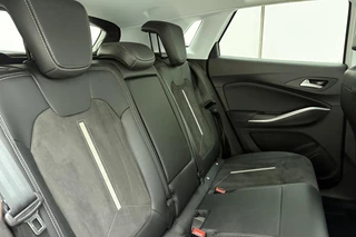 Opel Grandland 1.6 Turbo Plug-In Hybrid 300PK 4x4 GSe | Adaptive Cruise Control | 360° Camera | Stoelverwarming | Elektrische achterklep | Alcantara Bekleding | Camera | 19'' LM Velgen / 19