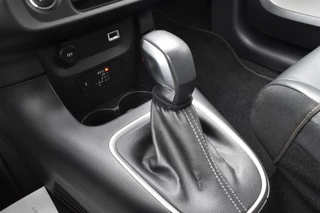 Citroën C3 PureTech 110 EAT6 Shine  .| Automaat | Navigatie | Camera achter | Parkeerhulp | / 20