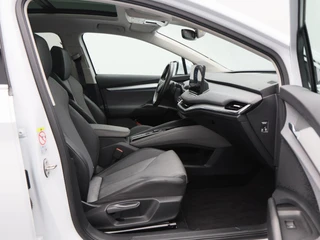Škoda Enyaq iV 60 180 Pk | Panoramadak | Crystal Light LED | Stuur- en Stoelverwarming | Privacy Glass | Camera | 21 Inch / 43