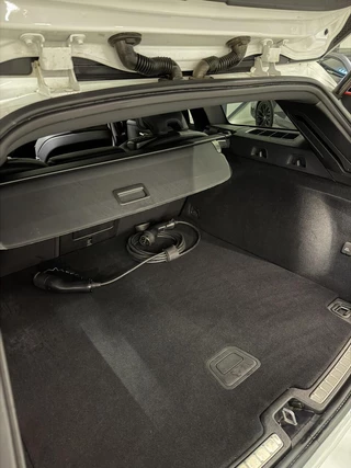Volvo V60 2.0 T6 Recharge AWD R-Design Pano Leer Camera NAP / 28