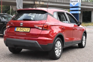 SEAT Arona 1.0 TSI Style Business Intense Carplay Navigatie | BSM | Climate en Cruise Control | 12 mnd BOVAG garantie | Whatsapp 06-53188999 / 4