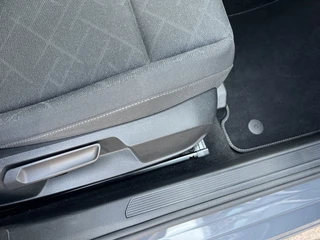 Volkswagen Golf 1.5 eTSI Style  | Carplay | ACC | PDC | Camera | Virtual | Stoel/Stuurverw. | Sfeerverlichting | / 35