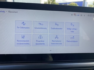 Lexus UX 300h Ultimate Edition DIRECT LEVERBAAR EL-ACHTERKLEP STUURVERW STOELVERW GROOT-SCHERM BLIND-SPOT / 24