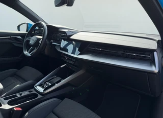 Audi A3 Sportback 45 TFSI e S edition Competition S-LINE - SOH 99% / 17