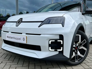 Renault 5 Comfort Range Techno 52 kWh  | V2G | Pack Winter | Two-Tone | Stoel+Stuurverwarming | Navigatie | Climate Control | Apple CarPlay/Android Auto / 18