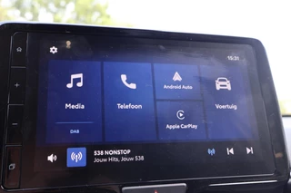 Toyota Yaris 1.5 HYBRID 115 STYLE PARK-SENSOREN BLIND-SPOT LM-VELGEN PRIVACY-GLASS LED-PAKKET AD-CRUISE APPLE/ANDROID / 32