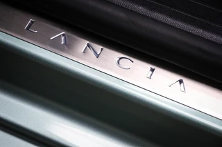 Lancia Ypsilon 1.2 Turbo Hybrid LX / 31