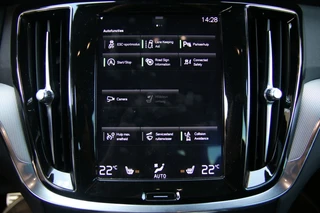 Volvo S60 2.0 T4 R-Design Polestar engineered / 16
