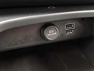 Volvo XC40 1.5 T4 Recharge | Apple/Carplay | Camera | Elek. Kofferklep | Climate/Control | Cruise/Control | / 26