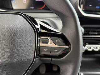 Peugeot 2008 1.2 Turbo 100 Allure | Draadloos Apple Carplay/Android Auto | Parkeersensoren | Privacy Glass | Lichtmetalen velgen / 14