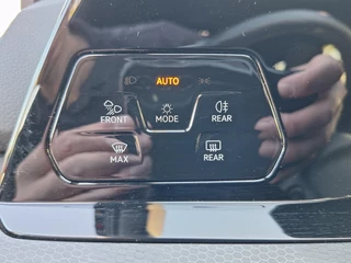 Volkswagen Golf GTE 245pk DSG Hybrid (Trekhaak,Camera,Virtual,IQ) / 24