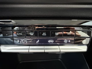 Citroën C3 100pk Max (Camera - LED - Automatische Airco - Navigatie - Parkeersensoren - Draadloos laden - Apple Carplay) / 24