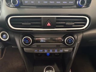 Hyundai Kona 1.6 GDi HEV Fashion Automaat  KRELLAUDIO/CAMERA/DODEHOEK/KEYLESS/NAVI/HUD/ADAPT.CRUISE / 40