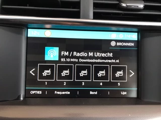 Citroën C4 PureTech 130pk Feel Edition │ Connect Nav DAB+ │ Pack Détection / 21