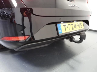 SEAT Leon Sportstourer 1.0 eTSI Aut. Style Business Intense NAVI/CAMERA/LED/TREKH./17"LMV! / 30