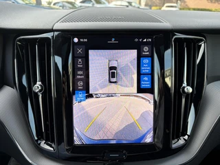Volvo XC60 2.0 T6 Plug-in hybrid AWD Plus Black Edition / 23