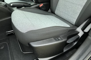Fiat Tipo Stationwagon Cross 1.5 Hybrid Automaat | Navigatie | Trekhaak | Climate control | Keyless | Dakrails | Camera | Parkeersensoren / 18