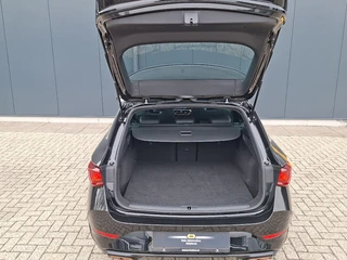 CUPRA Leon Sportstourer 1.4 e-Hybrid PHEV 245pk VZ * Navigatiesysteem * AUTOMAAT * Stoelverwarming * Virtual Cockpit * / 28