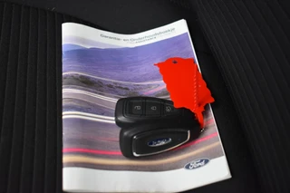 Ford Focus Wagon 1.0 EcoBoost Hybrid Titanium / 39