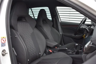 Škoda Scala 1.5 TSI AUT. SPORT BUSINESS LED PAKKET / APP CONNECT / VIRTUAL DISPLAY / 38