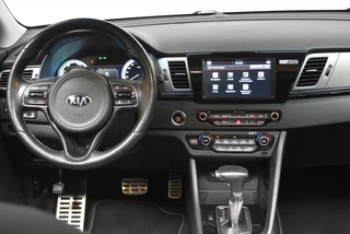 KIA Niro 1.6 GDi Hybrid ExecutiveLine |Schuifdak / 32