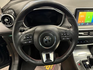 MG EHS 1.5 TGDI Luxury PHEV / automaat / 360camera / Leder/ carplay / Panorama-dak / 25