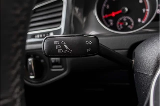 Volkswagen Golf 1.0 TSI Comfortline  | Carplay | ACC | Stoel verw. / 36