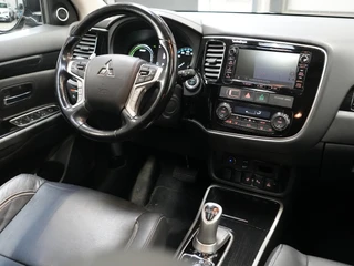 Mitsubishi Outlander 2.0 PHEV Pure / 23