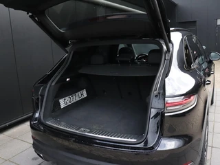 Porsche Cayenne 3.0 | LEDER | MEMORY | TREKHAAK | BOSE | PANO-DAK | STOELVERW. | CAMERA | NAVI | CRUISE | / 18