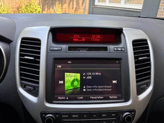 Kia Venga 1.4 CVVT DYNAMICLINE CAMERA/TREKHAAK/CRUISE / 18
