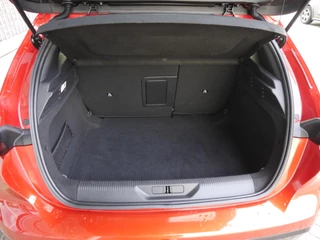 Peugeot 308 1.2 PureTech Allure | 130PK | Navigatie | Climate control | Lichtmetalen velgen | Achteruitrijcamera | Keyless entry en start | Parkeersensoren v+a / 11