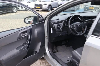 Toyota Auris 1.8 HYBRID ASPIRATION 5-DEURS CAMERA CRUISE NL-AUTO AFN.TREKHAAK NAVI CRUISE LM-VELGEN / 6