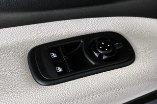 Fiat 500 C La Prima 42 kWh Cabrio Leder Stoelverwarming Achteruitrijcamera 17" / 33