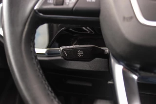 Audi Q3 Sportback 35 TDI Pro Line S | S-line | Apple Carplay | Achteruitrijcamera | Virtual Cockpit | Rijstrooksensor | Cruise control | Trekhaak | MMI Navigatie | Leer | Parkeer assistent / 23
