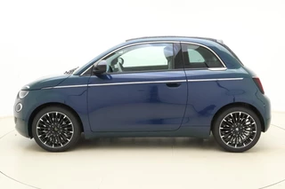Fiat 500 1.0 Hybrid La Prima | Cabrio | Lederen bekleding | Keyless | Camera | Cruise control | Lichtmetalen velgen | Navigatie | Draadloze apple carplay/android auto | JBL audio / 6