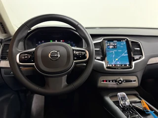 Volvo XC90 2.0 T8 Plug-in AWD Ultra Dark | Massage | Luchtvering | 22Inch | 7-Pers. | Pano |360°|H & K |Head-Up|Elektr Trekhaak / 32