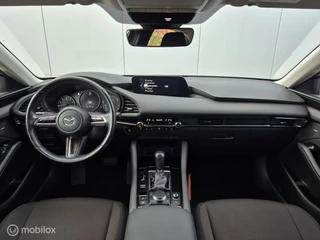 MAZDA 3 2.0 E-SKYACTIV-X M HYBRID 180 COMFORT MET BOSE AUTOMAAT/KEYLESS/LED/CAMERA/STOEL-STUURVERWARMING/HEAD-UP/ADAPTIVE CRUISE / 17