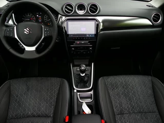 Suzuki Vitara 1.4 Boosterjet Style Smart Hybrid PANORAMADAK, 6 jaar fabrieksgarantie! Nieuw uit voorraad leverbaar! / 7