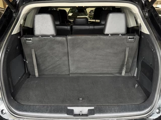 Toyota Highlander 2.5 AWD Hybrid Premium | Navigatie | JBL-Audio | Parkeersensoren | Achterklep Elektrisch | ( Vestiging - Nieuwegein ) / 38