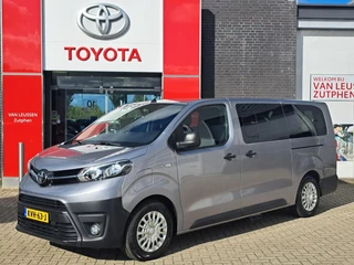 Toyota PROACE Electric Shuttle LONG EXTRA RANGE DYNAMIC 75KWH 8-PERSOONS ROLSTOELAUTO VERLAAGD-INBOUW-OPRIJPLAAT 2x SCHUIFDEUR