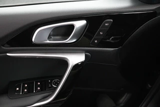Kia ProCeed 1.5 T-GDi GT-PlusLine  - JBL soundsystem - Apple Carplay/Android Auto - Adaptive Cruise Control - Dodehoekdetectie - Navigatie - Stuur/Stoel Verwarming - Fabrieksgarantie tot 11-2031 / 49
