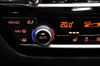 BMW 5 Serie Touring 520i High Executive M Sport Pakket Automaat  / Trekhaak / Navigatie Professional / Achteruitrijcamera / Comfortstoelen / DAB / Apple Carplay / Stoelverwarming / Adaptief Onderstel / Cruise Control / LED / 32