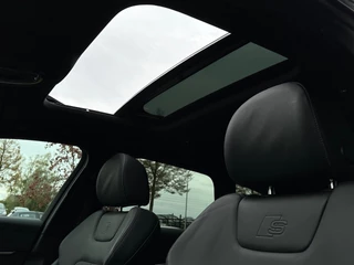 Audi A6 Avant V6 55 TFSI 340pk quattro S-line Panoramadak | Trekhaak | 20 inch | Zwart optiek | Camera | Incl. 1 jaar Bovag garantie / 24