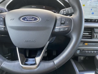 Ford Focus Wagon 1.0 EcoBoost Hybrid 155 pk Titanium AUT. | 1e eigenaar | dealer onderh. | navigatie | cruise control | BTW auto / 28