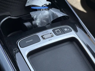 Mercedes-Benz GLA 250 e Business Solution AMG / 36