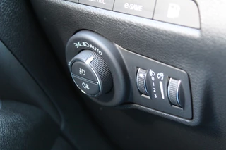 Jeep Compass 4xe 240 Plug-in Hybrid Electric Summit | Panoramadak | Leder | 360 | Stoelverwarming/ventilatie | BLIS / 19