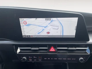 Kia Niro 1.6 GDi Hybrid DynamicPlusLine | Navigatie | Climate control | Leren bekleding | Stoel +Stuur verwarming | Elektrische achterklep / 19